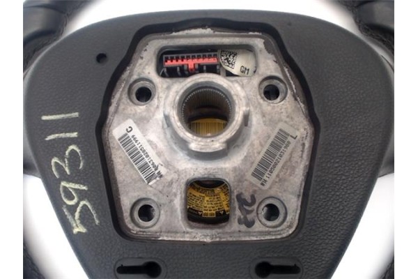 Recambio de volante para opel astra j 1.6 referencia OEM IAM 13351021 13305818 