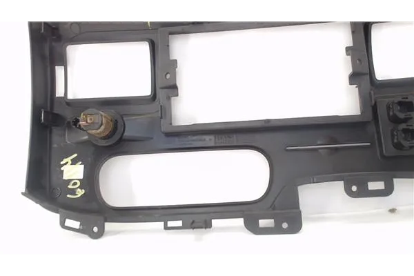 Recambio de embellecedor consola salpicadero para ford transit furgón 2.2 tdci referencia OEM IAM VP6C1XV045A98A  