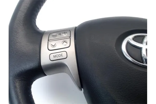 Recambio de volante para toyota auris (e15) 2.0 d-4d referencia OEM IAM 4510002570B0  