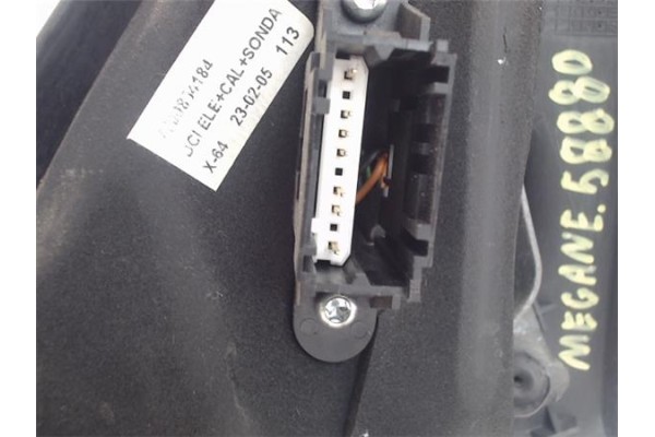 Recambio de retrovisor electrico derecho para renault megane i (ba0/1_) 1.6 e (ba0f, ba0s) referencia OEM IAM 7700834186  