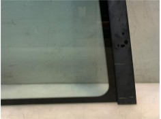 Recambio de luna puerta trasero derecha para nissan sunny berlina (n14) 1.6 i 16v referencia OEM IAM 8330050C11  