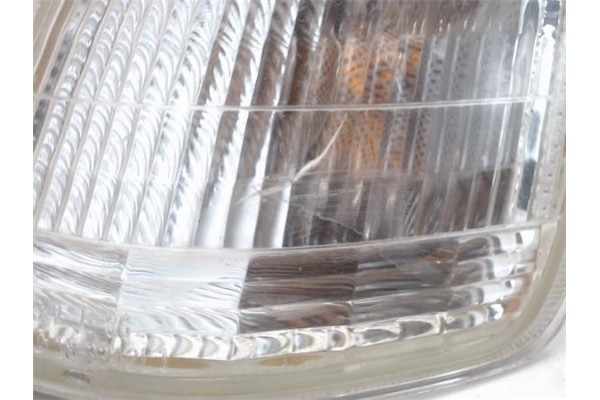 Recambio de intermitente delantero izquierdo para peugeot 405 berlina referencia OEM IAM   