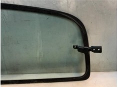 Recambio de luna puerta trasero derecha para nissan sunny berlina (n14) 1.6 i 16v referencia OEM IAM 8330050C11  