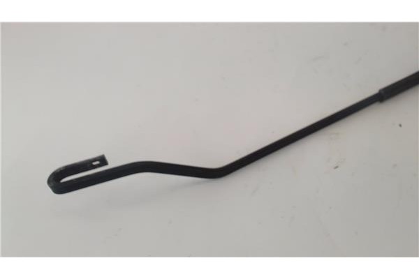 Recambio de brazo limpiaparabrisas delantero derecho para nissan micra (k12e) 1.2 16v referencia OEM IAM 28886AX702  