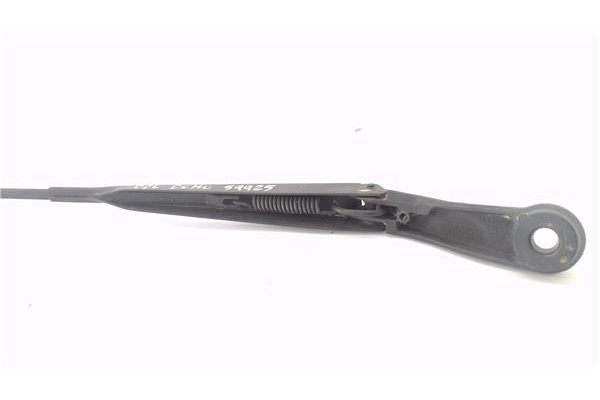 Recambio de brazo limpiaparabrisas delantero derecho para nissan micra (k12e) 1.2 16v referencia OEM IAM 28886AX702  