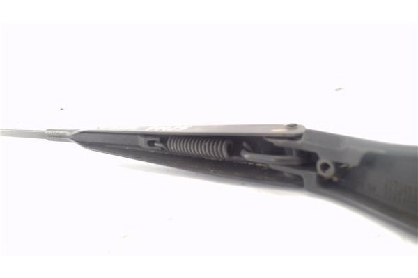 Recambio de brazo limpiaparabrisas delantero derecho para nissan micra (k12e) 1.2 16v referencia OEM IAM 28886AX702  