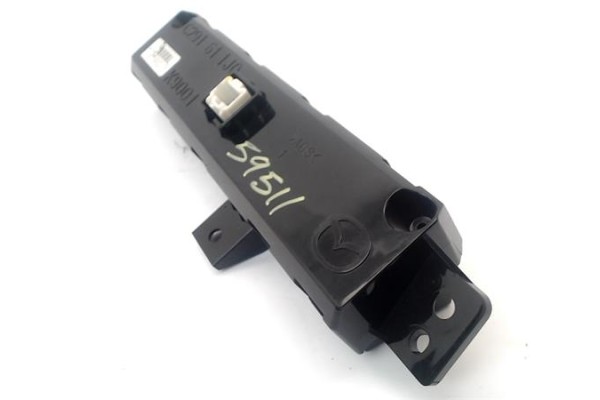 Recambio de display para mazda 5 2.0 referencia OEM IAM C291611J0  