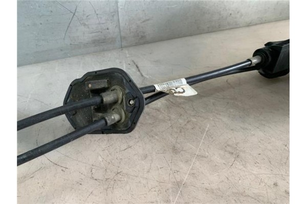 Recambio de palanca de cambio para ford transit furgón 2.2 tdci referencia OEM IAM 4721031101  
