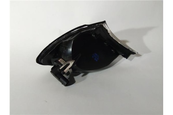 Recambio de intermitente delantero izquierdo para bmw serie 3 berlina (e46) 2.0 318d referencia OEM IAM BM0204014  