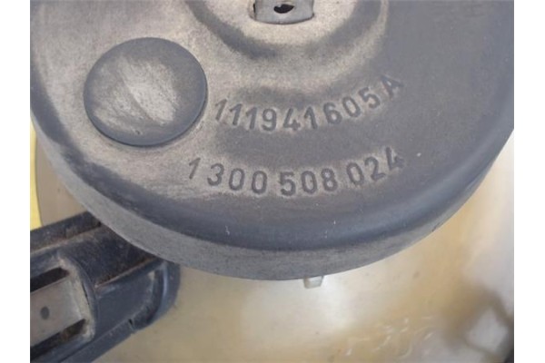 Recambio de faro delantero dcho para volkswagen polo ii (867/871/873) referencia OEM IAM 111941605A 1300508024 