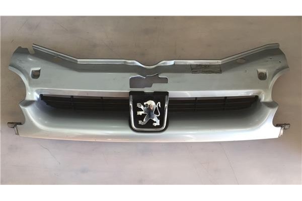 Recambio de rejilla capo para peugeot partner combispace (5f) 1.9 d referencia OEM IAM 9618254777  