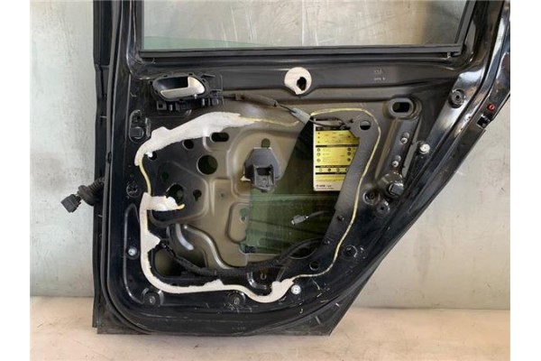 Recambio de puerta trasero derecha para citroen c-elysée 1.6 exclusive referencia OEM IAM 9675190680  