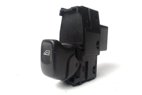 Recambio de mando elevalunas para volvo s 60 berlina 2.4 d5 referencia OEM IAM 30658696 5586N3RUA 