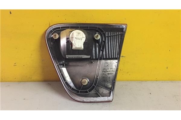 Recambio de piloto interior izquierdo para seat cordoba berlina (6k2) 1.9 stella referencia OEM IAM E95224  