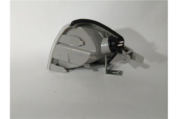 Recambio de intermitente delantero dcho para mercedes-benz clase c (bm 202) berlina 2.0 200 diesel (202.120) referencia OEM IAM 