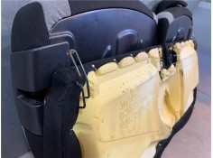 Recambio de asiento trasero central para citroen c1 1.2 feel referencia OEM IAM B0009497EK B0009490EK 