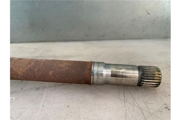 Recambio de palier delantero derecho para citroen c3 picasso 1.6 exclusive referencia OEM IAM 3273VK 9677211480 