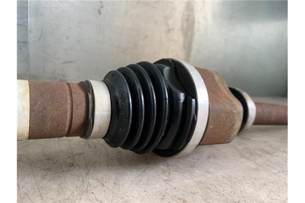 Recambio de palier delantero derecho para citroen c3 picasso 1.6 exclusive referencia OEM IAM 3273VK 9677211480 