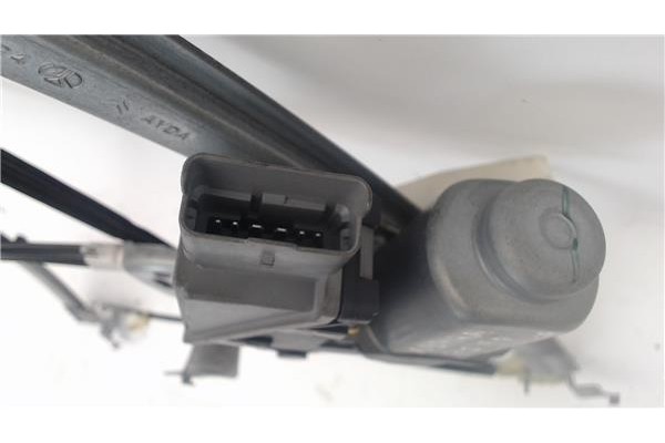 Recambio de mecanismo elevalunas delantero derecho para citroen xsara berlina referencia OEM IAM 400595N  