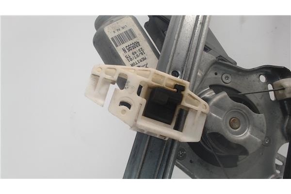 Recambio de mecanismo elevalunas delantero derecho para citroen xsara berlina referencia OEM IAM 400595N  