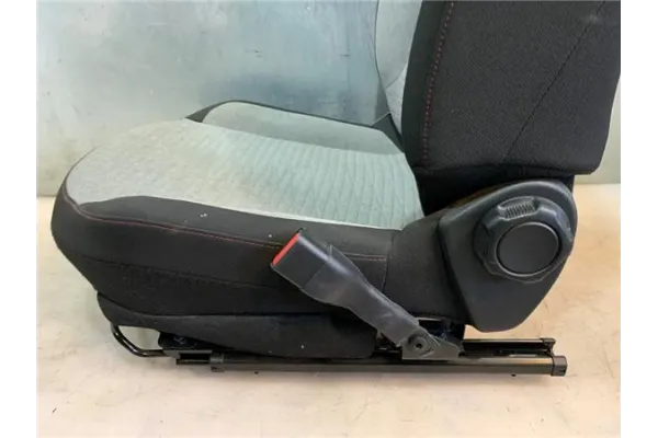 Recambio de asiento delantero derecho para citroen c1 1.2 feel referencia OEM IAM B000656680 B0009470EK 
