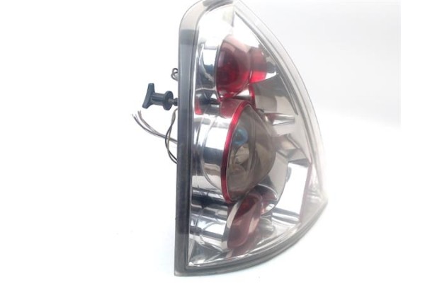 Recambio de piloto trasero izquierdo para renault clio ii fase i (b/cb0) 1.5 dci (b/cb07) referencia OEM IAM 265553462R  