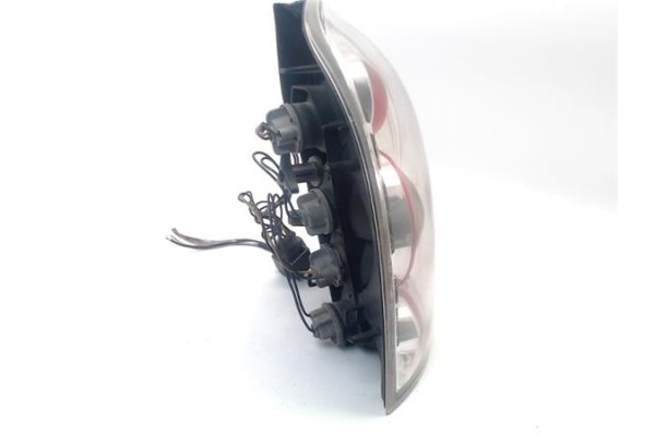 Recambio de piloto trasero izquierdo para renault clio ii fase i (b/cb0) 1.5 dci (b/cb07) referencia OEM IAM 265553462R  