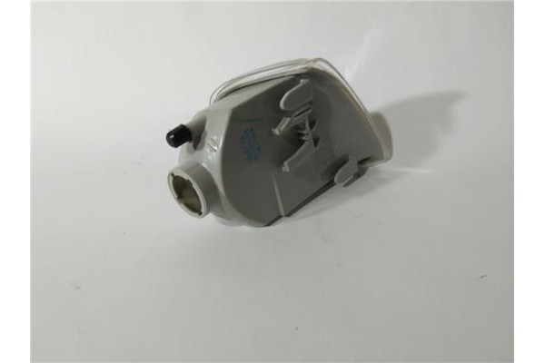 Recambio de intermitente delantero izquierdo para citroen saxo 1.1 sx referencia OEM IAM CI0224014  