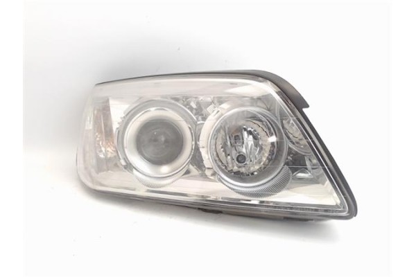 Recambio de faro delantero dcho para chevrolet captiva 2.0 d referencia OEM IAM 96626974  