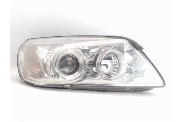 Recambio de faro delantero dcho para chevrolet captiva 2.0 d referencia OEM IAM 96626974  