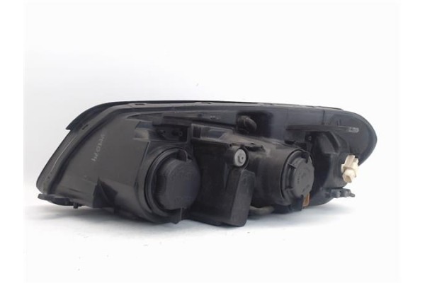 Recambio de faro delantero dcho para chevrolet captiva 2.0 d referencia OEM IAM 96626974  