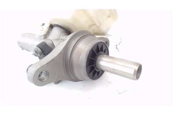 Recambio de bomba freno para volkswagen polo v (6c1) 1.2 advance bmt referencia OEM IAM 6R0611301A 6R0611301A 