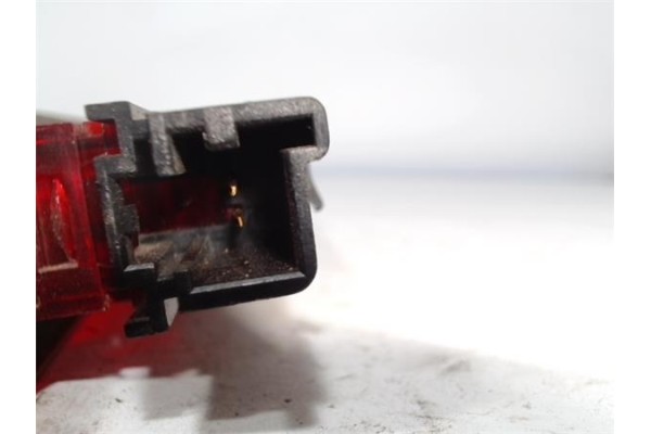 Recambio de luz central de freno para ford focus berlina (cak) 1.8 trend referencia OEM IAM 13A613AB  