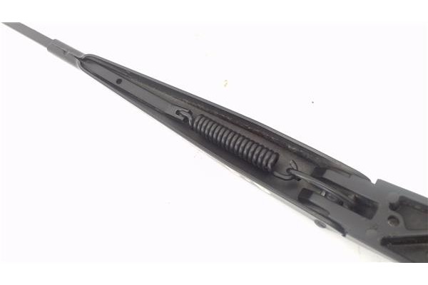 Recambio de brazo limpiaparabrisas delantero derecho para volkswagen polo v (6c1) 1.2 advance bmt referencia OEM IAM 6R2955409A 