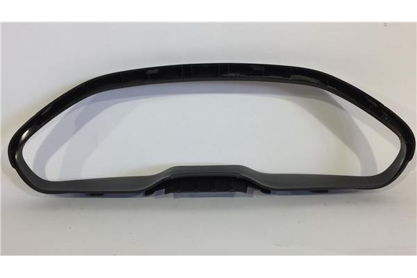 Recambio de embellecedor cuadro instrumentos para peugeot 208 1.2 access referencia OEM IAM 9673859177  