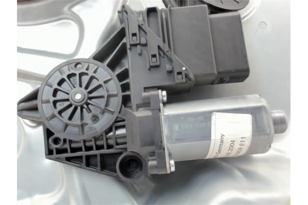 Recambio de elevalunas electrico trasero izquierdo para skoda superb (3t4) referencia OEM IAM 3U5839751  