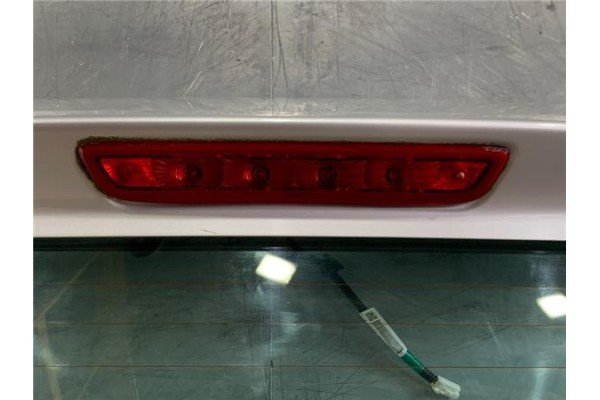 Recambio de porton trasero para citroen c1 1.2 feel referencia OEM IAM B001129380 B000825380 