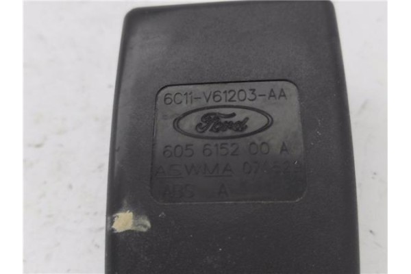 Recambio de anclaje cinturon delantero izquierdo para ford transit furgón 2.2 tdci referencia OEM IAM 6C11V61203AA 1372069 