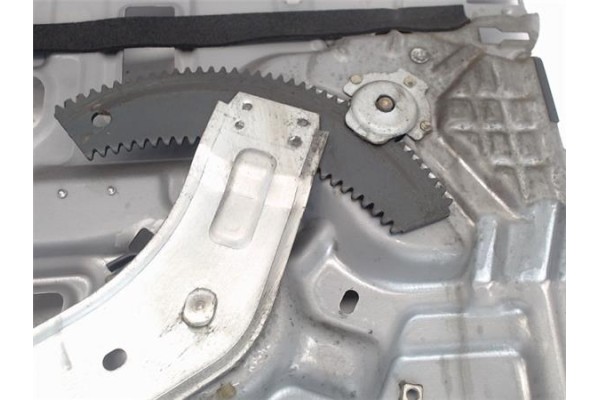 Recambio de elevalunas electrico trasero izquierdo para hyundai santa fe (sm) referencia OEM IAM 9882026200  