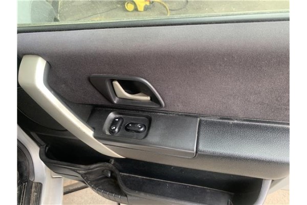 Recambio de puerta delantero derecha para land rover freelander (ln) 2.0 hse familiar referencia OEM IAM BDA490340  