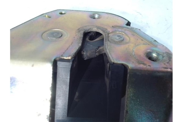 Recambio de cerradura puerta corredera derecha para citroen berlingo 2.0 hdi referencia OEM IAM 913877  