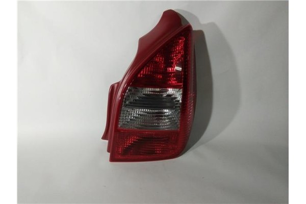 Recambio de piloto trasero derecho para citroen c2 1.4 cool referencia OEM IAM CI3044163  