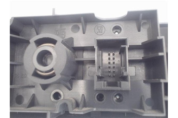 Recambio de mando de luces para opel astra h berlina referencia OEM IAM 13100136ZD LKN04063030 