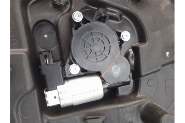 Recambio de elevalunas electrico trasero izquierdo para mazda 3 berlina (bk) referencia OEM IAM   