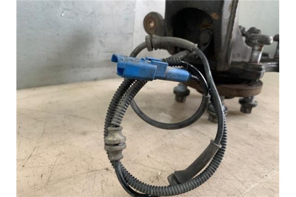 Recambio de mangueta delantero derecha para citroen c3 picasso 1.6 exclusive referencia OEM IAM 364790  
