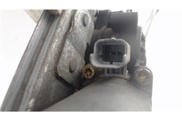 Recambio de mecanismo elevalunas delantero derecho para peugeot 206 referencia OEM IAM 9222F8  