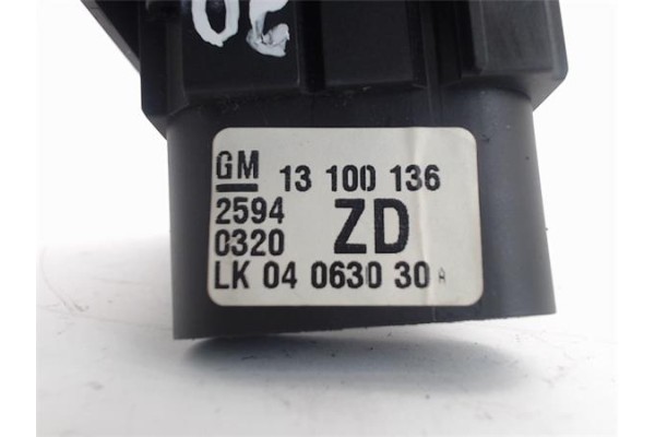 Recambio de mando de luces para opel astra h berlina referencia OEM IAM 13100136ZD LKN04063030 