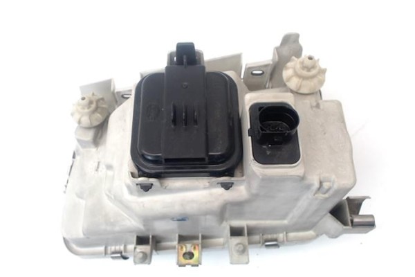 Recambio de faro delantero dcho para volkswagen polo iii (6n1) 75 1.6 referencia OEM IAM 6N1941016  