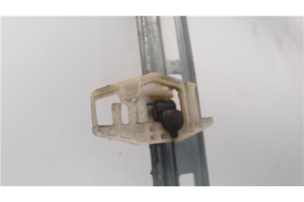 Recambio de mecanismo elevalunas delantero derecho para peugeot 206 referencia OEM IAM 9222F8  