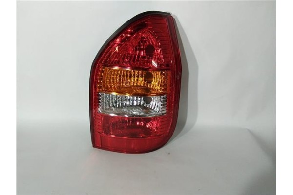 Recambio de piloto trasero derecho para opel zafira a 2.0 club referencia OEM IAM OP7154153  